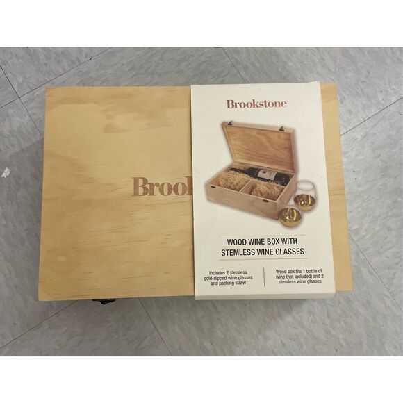 New Brookstone Wooden Wine Case Gift Box with Glasses - Picture 1 of 5